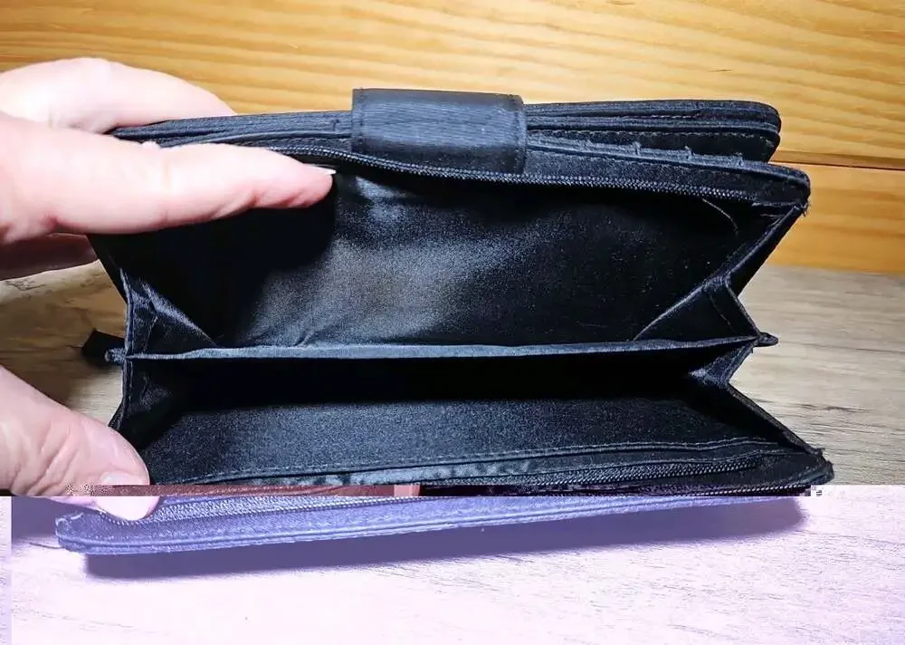 Black Checkbook Cradit Card Wallet